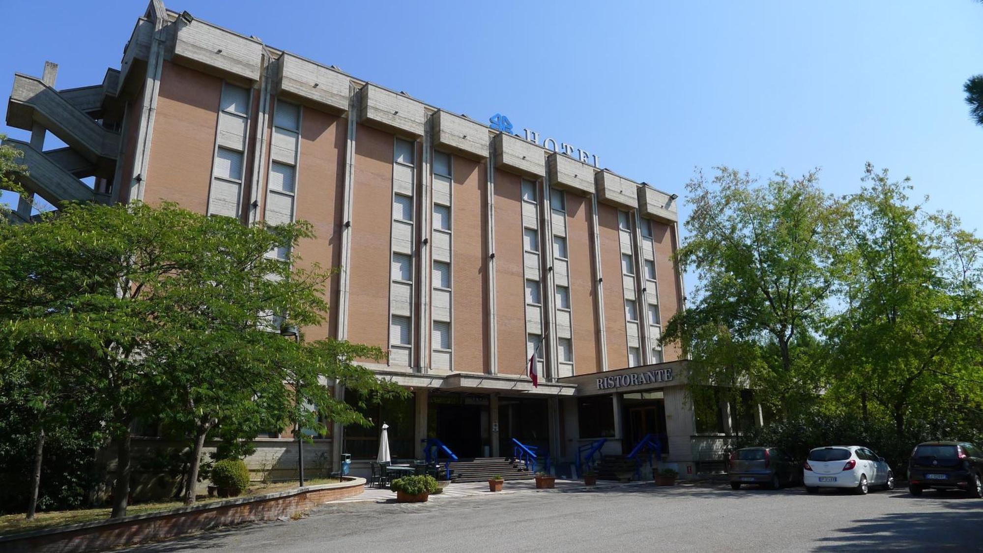 Hotel Grassetti Piediripa Kültér fotó